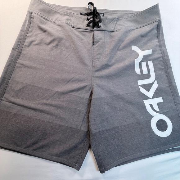 Oakley Other - Oakley Hydrolix Board Shorts Mens 34 Fits 36 Gray Performance Swim Trunks